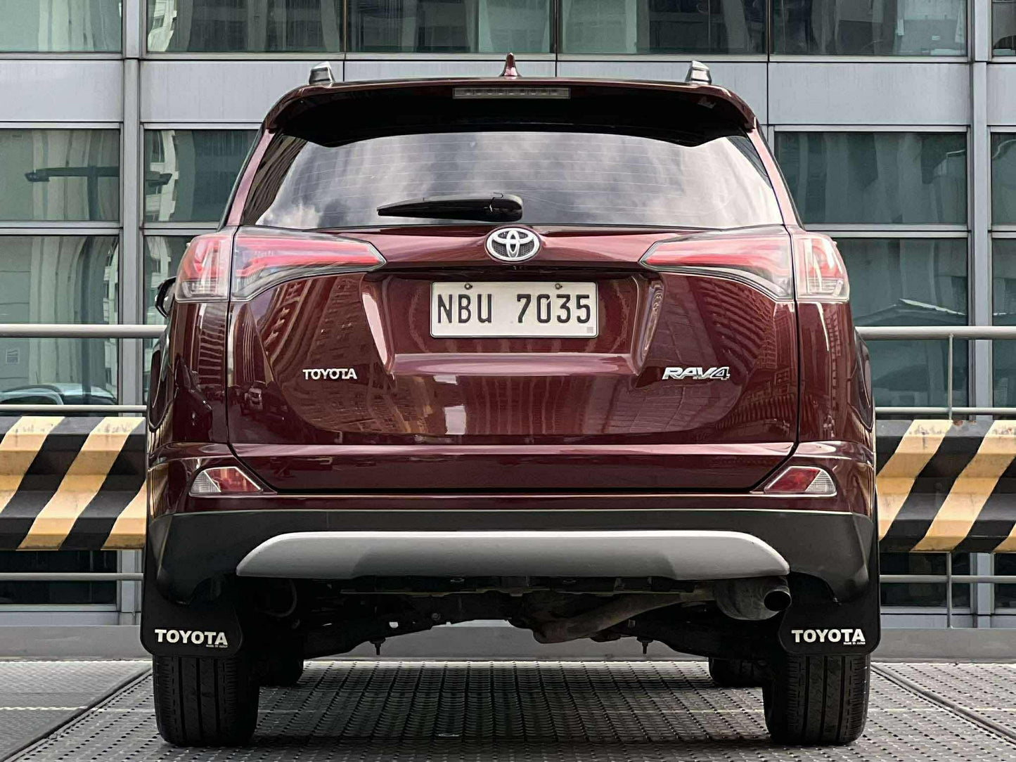 2017 Toyota Rav4 Active 4x2, Automatic, Gas