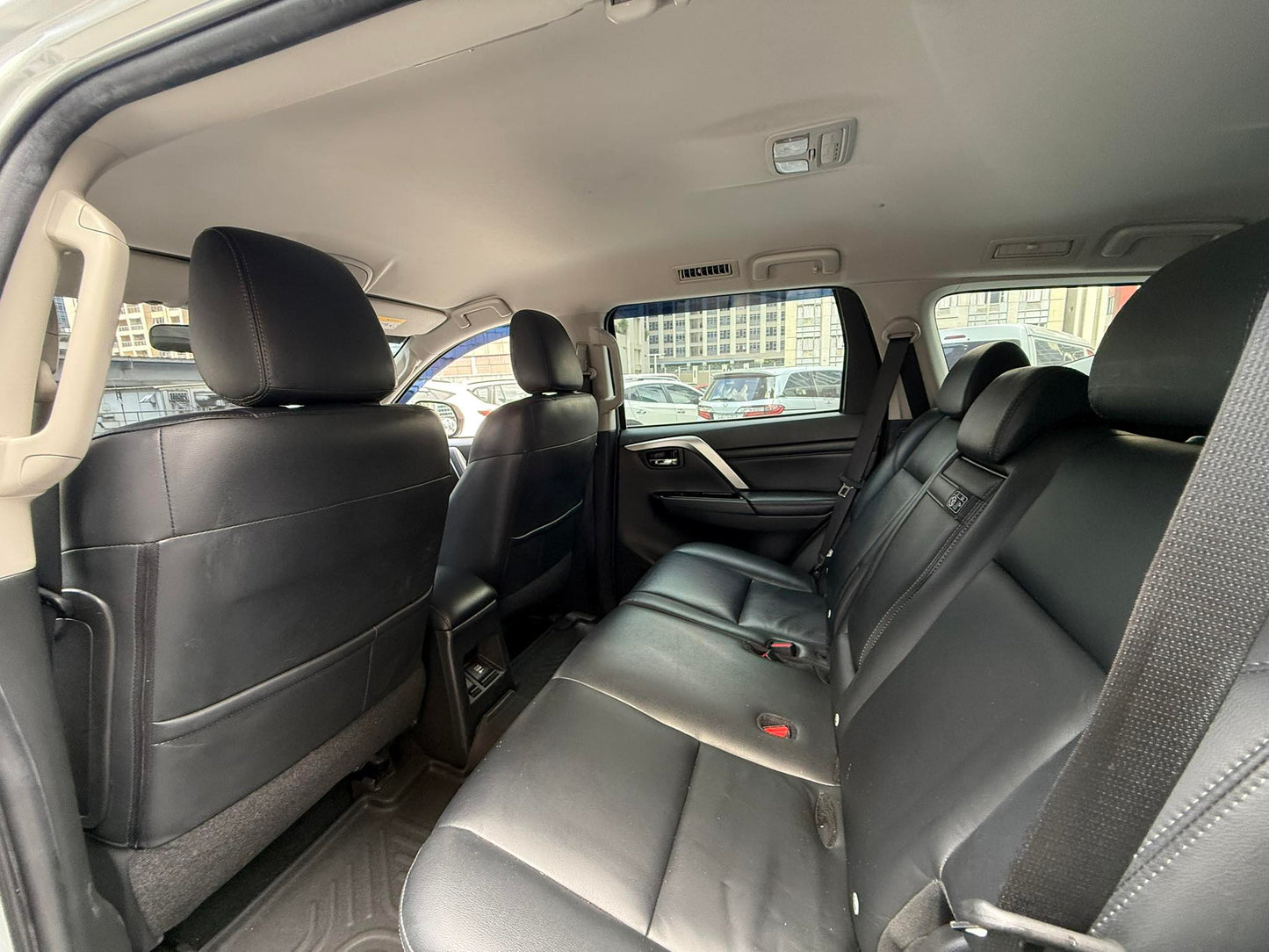 2022 Mitsubishi Montero Black Edition 4x2 2.5, Automatic, Diesel