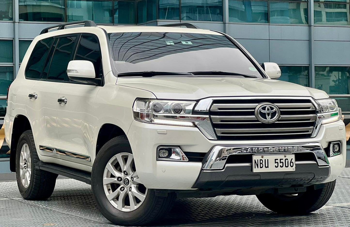 2017 Toyota Land Cruiser LC200 V8, Automatic, Diesel