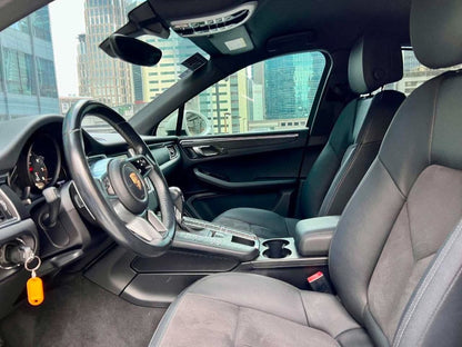 2015 Porsche Macan 2.0 Turbocharged AWD, Automatic, Gas