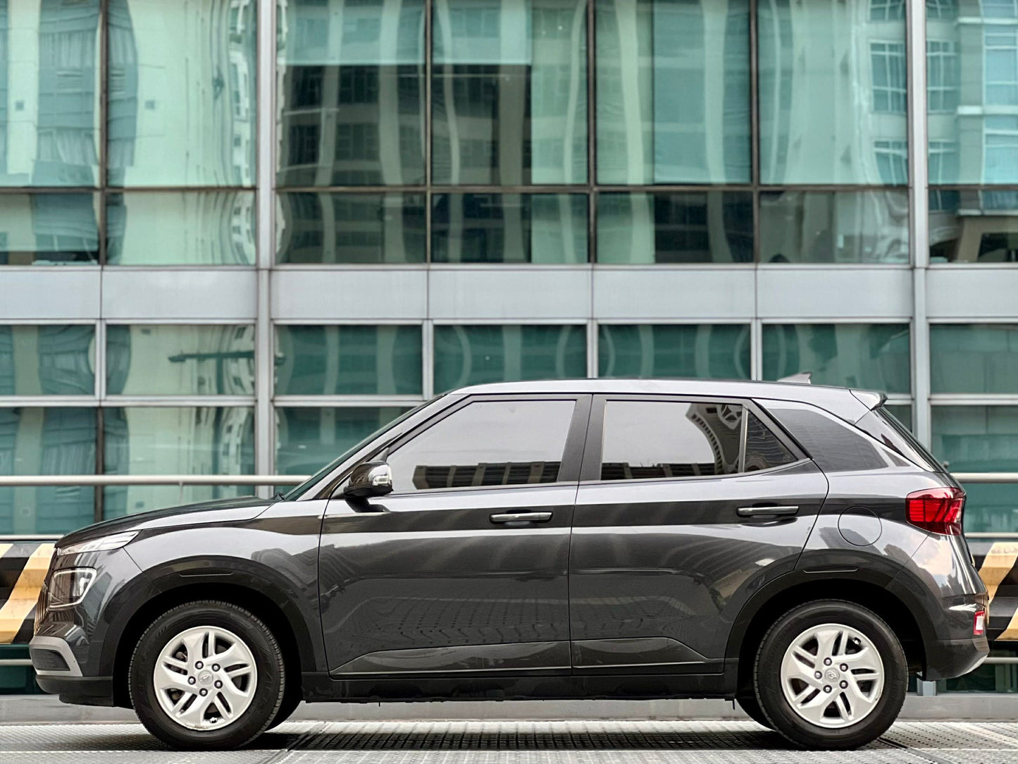 2022 Hyundai Venue GL 1.6, Automatic, Gas