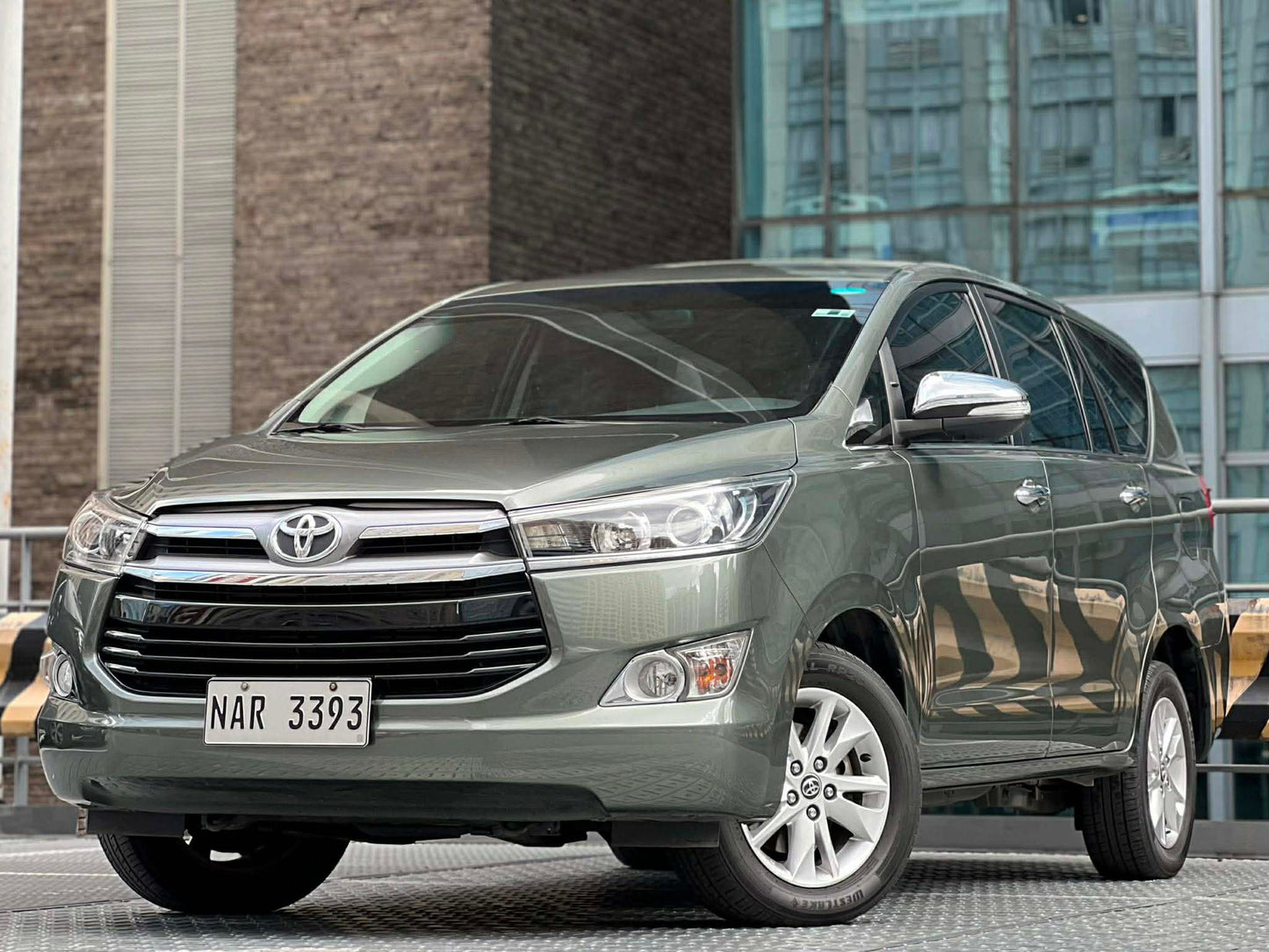 2017 Toyota Innova 2.8 V, Automatic, Diesel