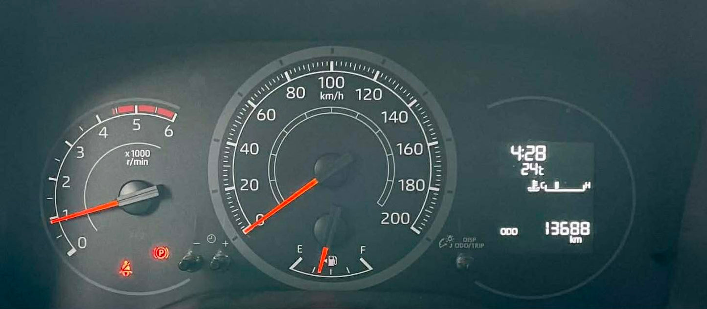 2022 Toyota Hiace Deluxe 2.8, Manual, Diesel