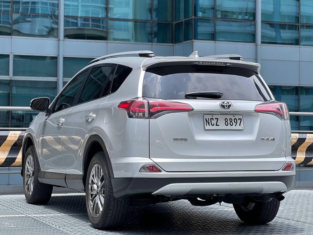 2016 Toyota Rav4 4x4, Automatic, Gas