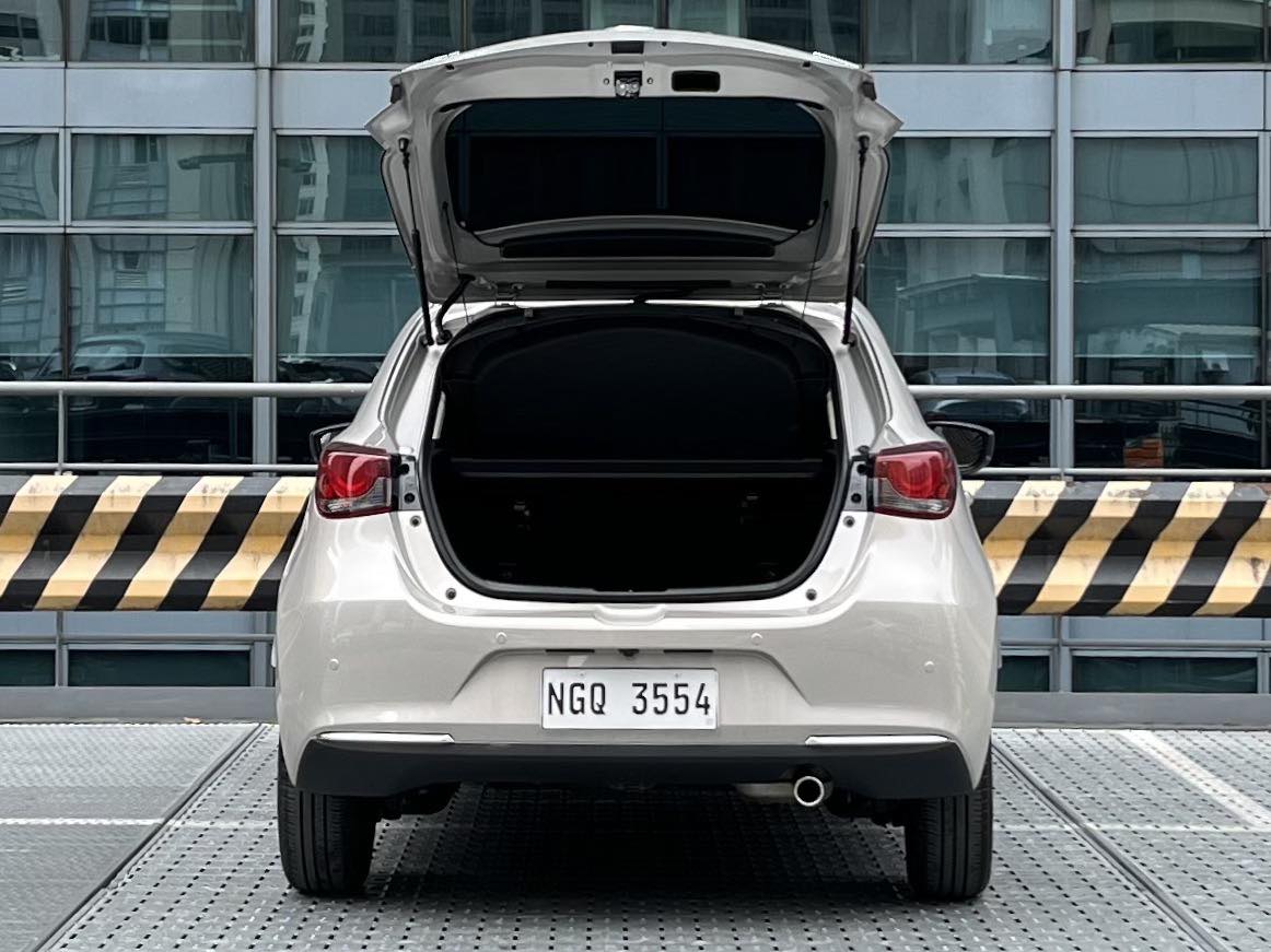 2022 Mazda 2 Hatchback 1.5, Automatic, Gas