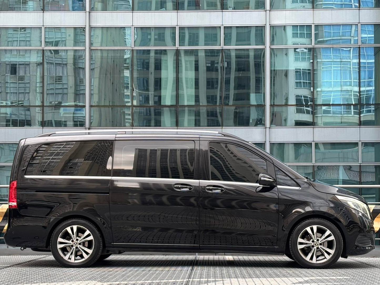 2019 Mercedes-Benz V220 CDI Avantgarde, Automatic, Diesel