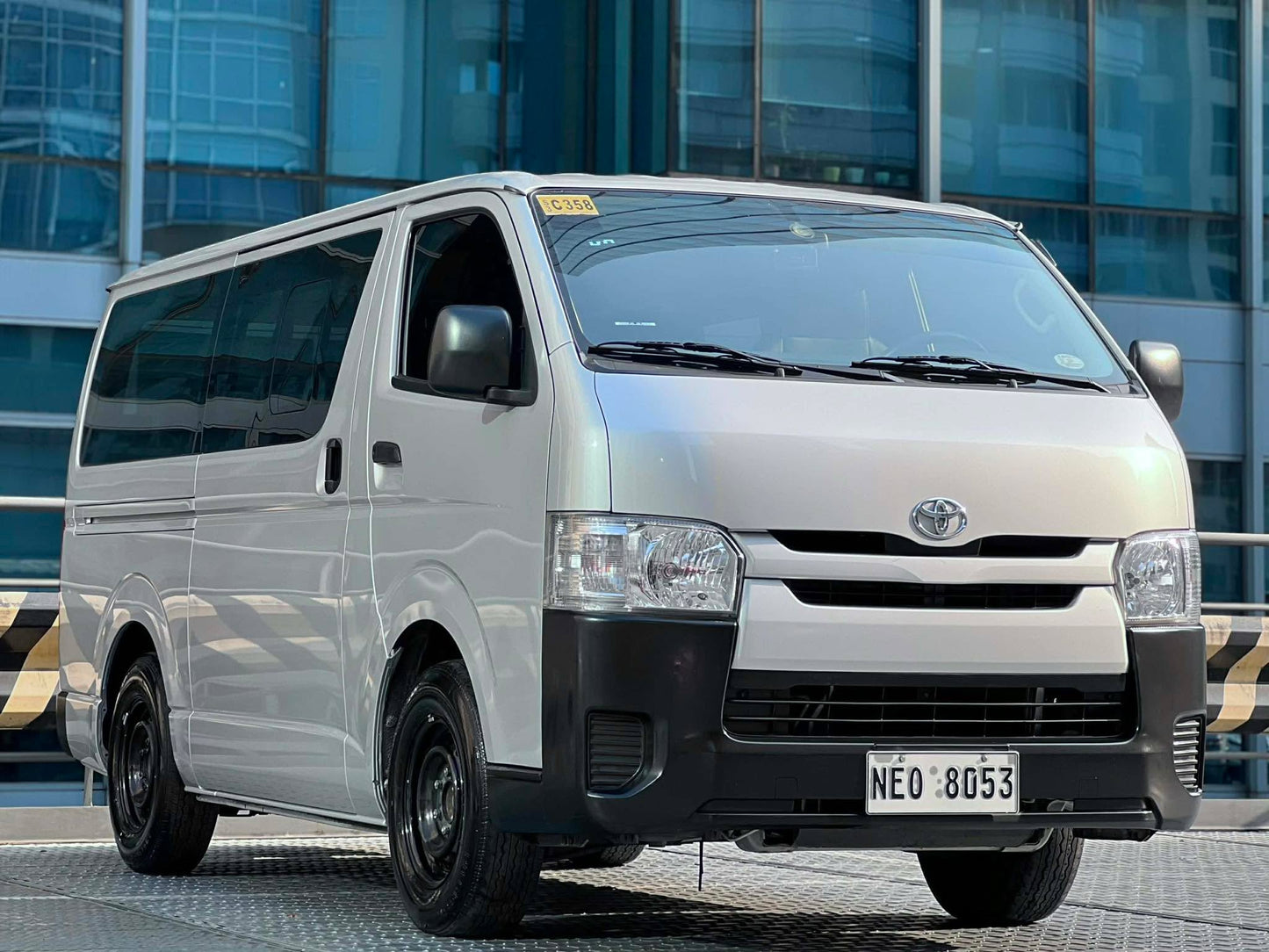 2021 Toyota HiAce Commuter 3.0, Manual, Diesel