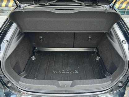 2022 Mazda 3 2.0 Premium Sportback, Automatic, Gas