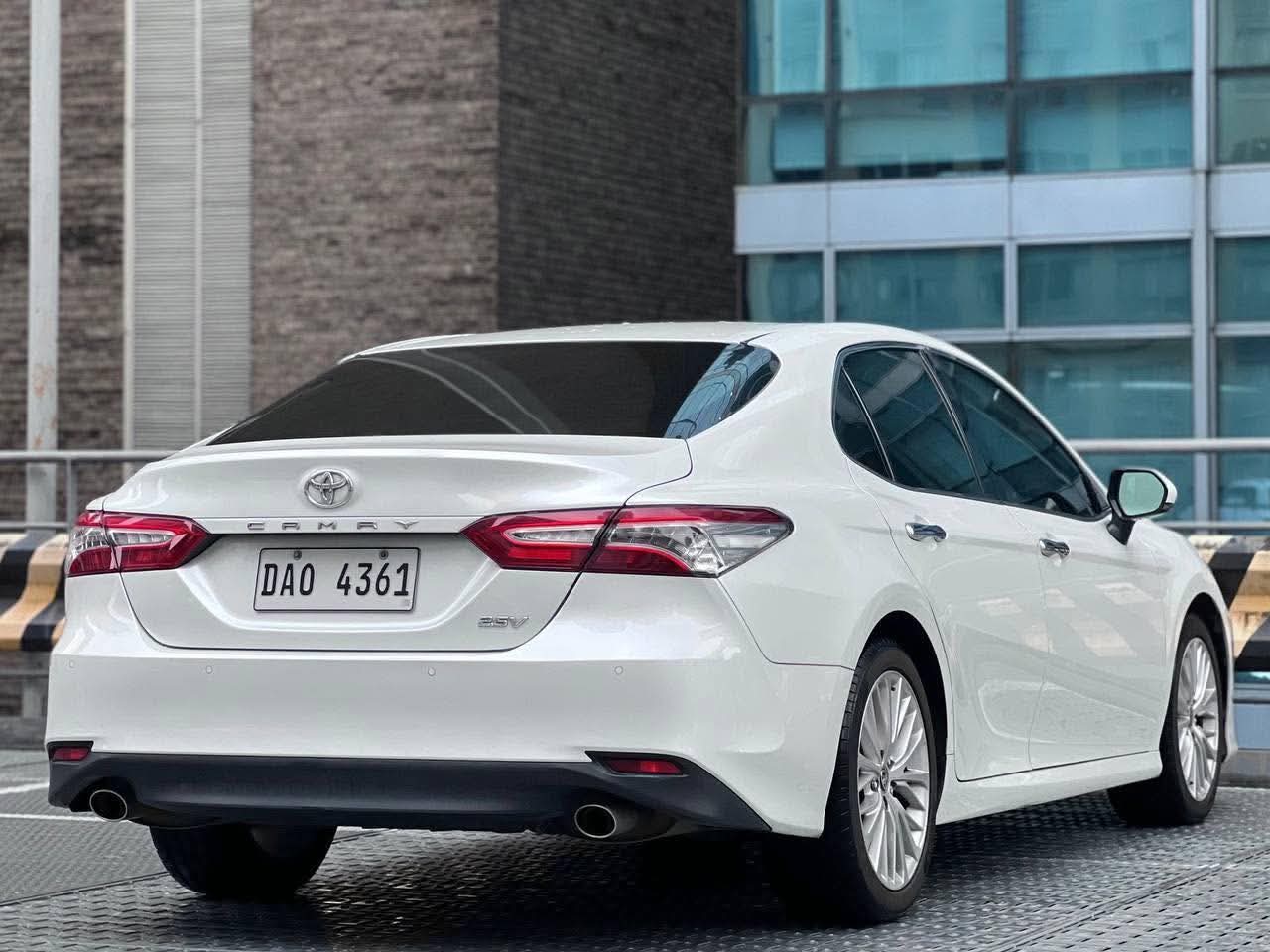 2020 Toyota Camry 2.5 V, Automatic, Gas