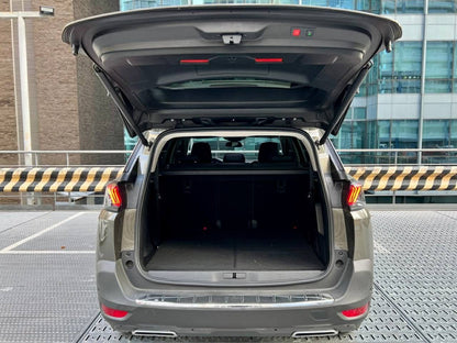 2022 Peugeot 5008 GT Gas Automatic,