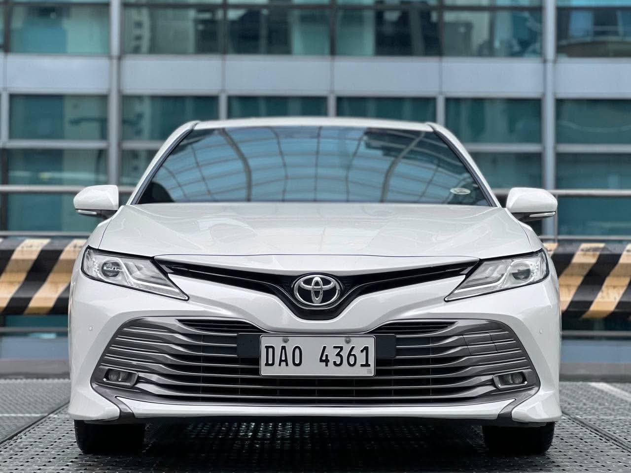 2020 Toyota Camry 2.5 V, Automatic, Gas