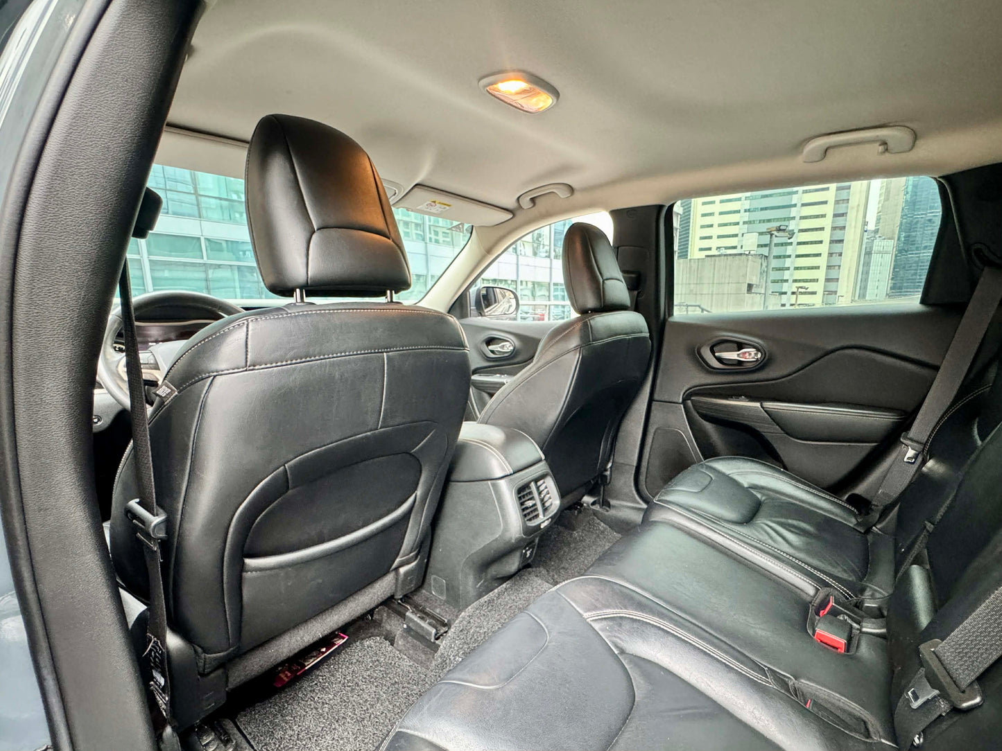 2015 Jeep Cherokee 4x4 2.6, Automatic, Gas