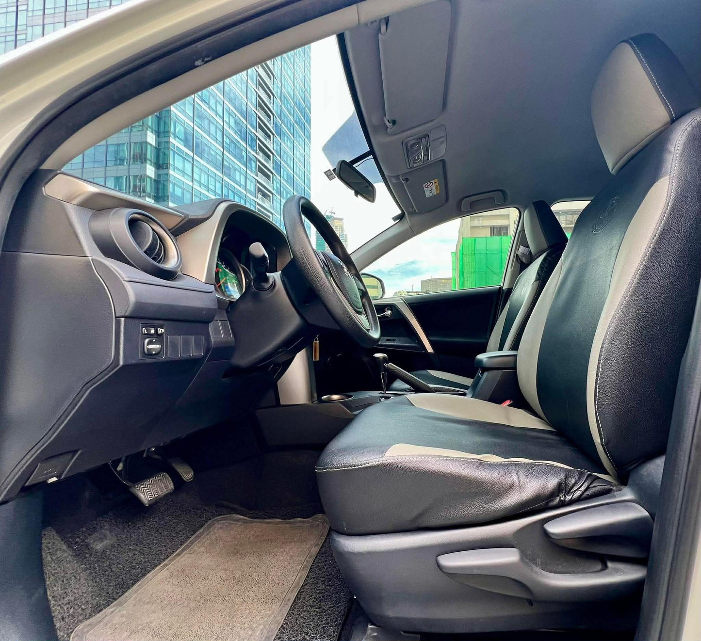 2015 Toyota Rav4 Active 4x2, Automatic, Gas