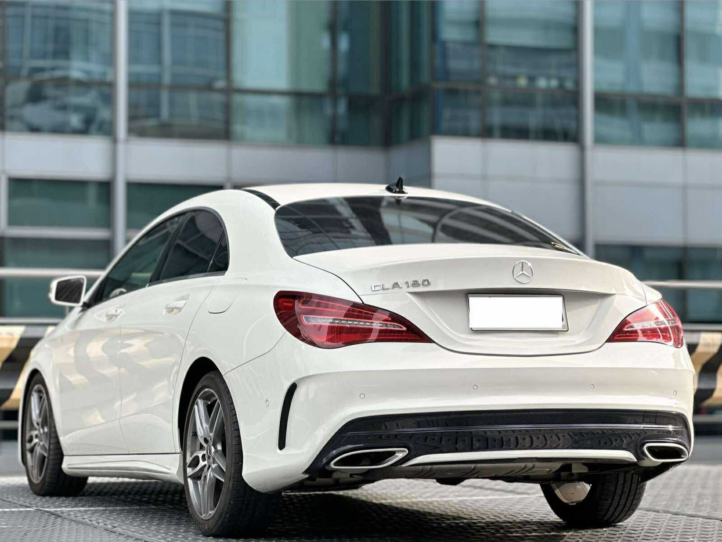 2018 Mercedes Benz CLA180 AMG Line 1.6, Automatic, Gas