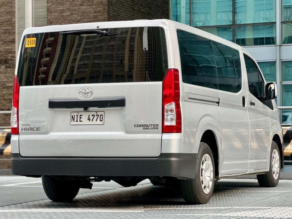 2023 Toyota Hiace Commuter 2.8 Deluxe, Manual