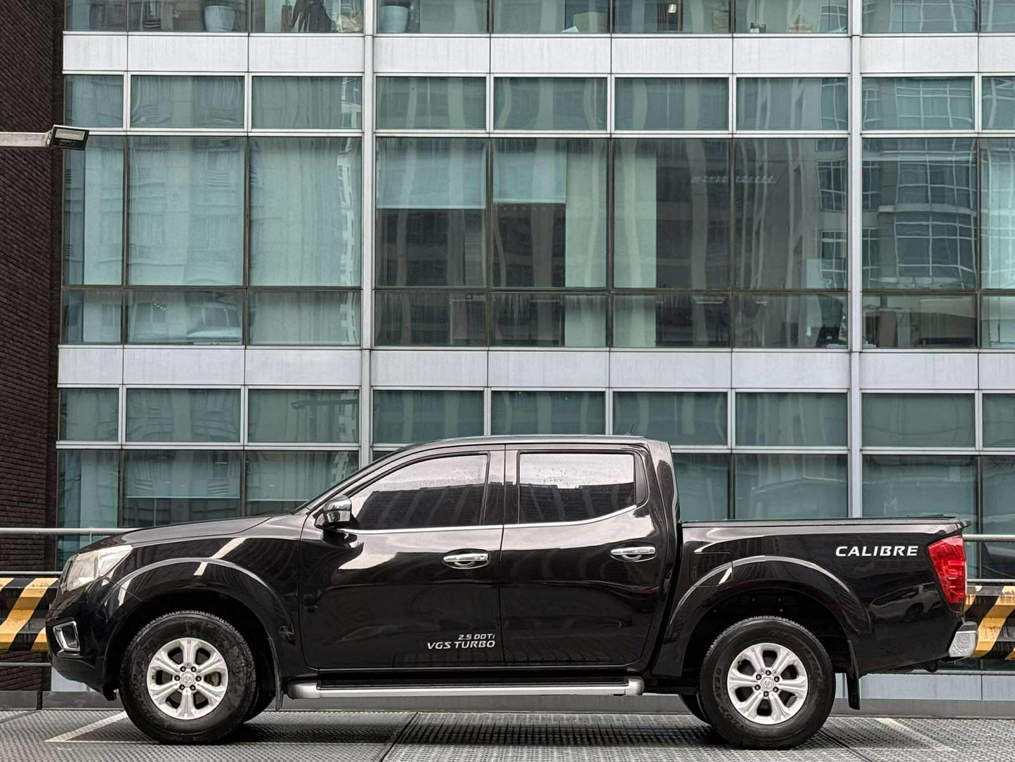 2017 Nissan Navara EL 4x2 2.5, Automatic, Diesel