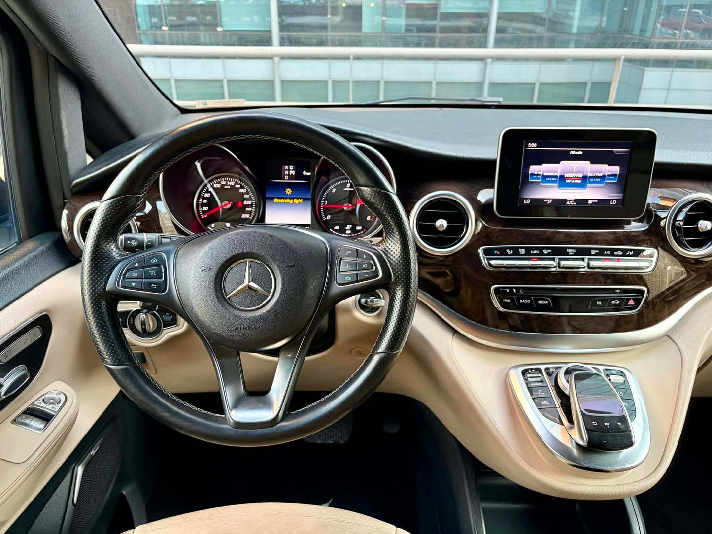2017 Mercedes Benz V220 CDI Avantgarde, Automatic, Diesel
