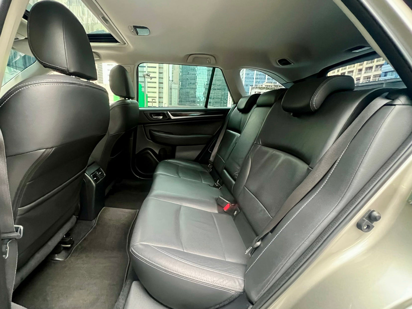 2017 Subaru Outback 3.6 AWD, Automatic, Gas