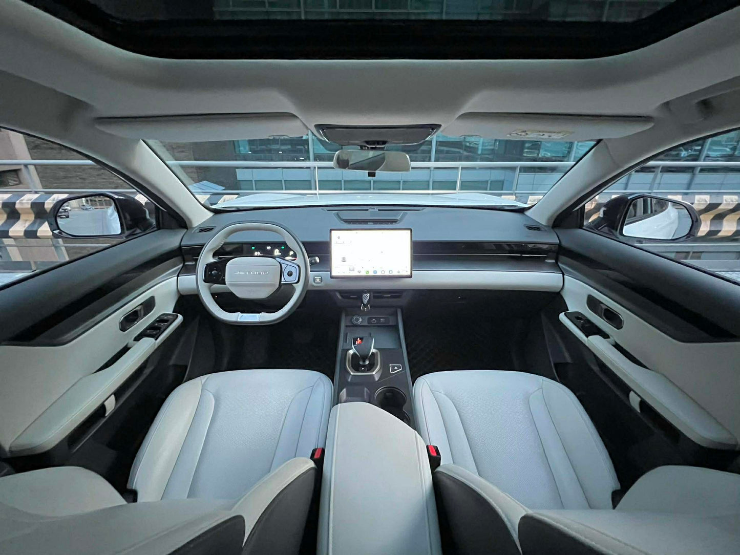 2024 Jetour Dashing 1.5 Turbo, Automatic, Gas