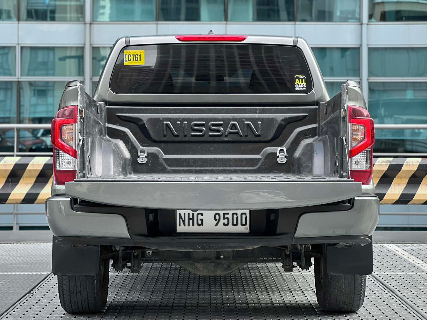 2023 Nissan Navara 2.5 VE, Automatic, Diesel