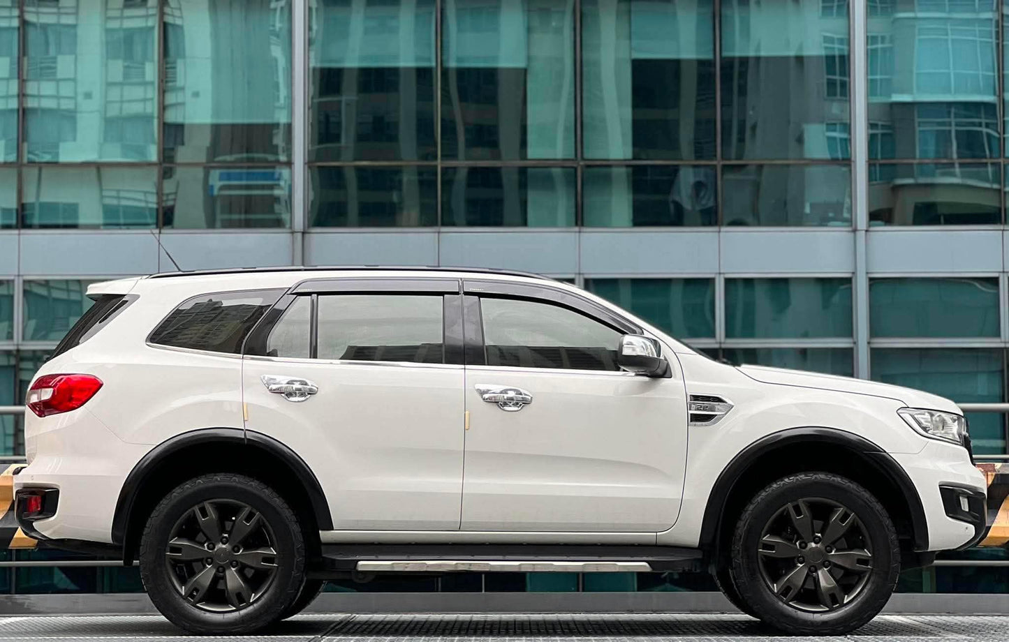 2016 Ford Everest Titanium 2.2 4x2, Automatic, Diesel