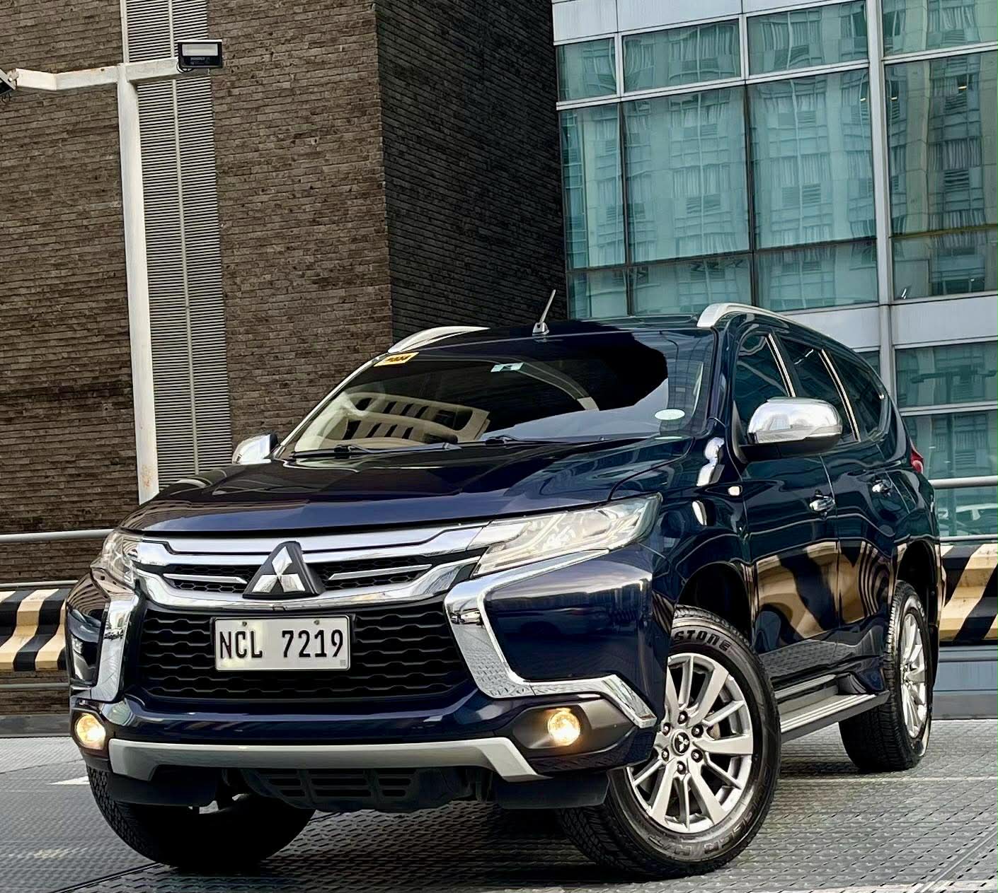 2017 Mitsubishi Montero GLS sport 4x2 2.4, Automatic, Diesel