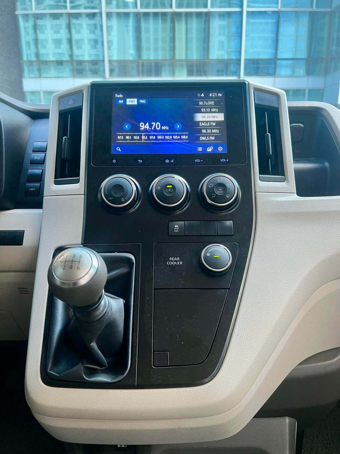 2024 Toyota GL Grandia 2.8L, Manual, Diesel