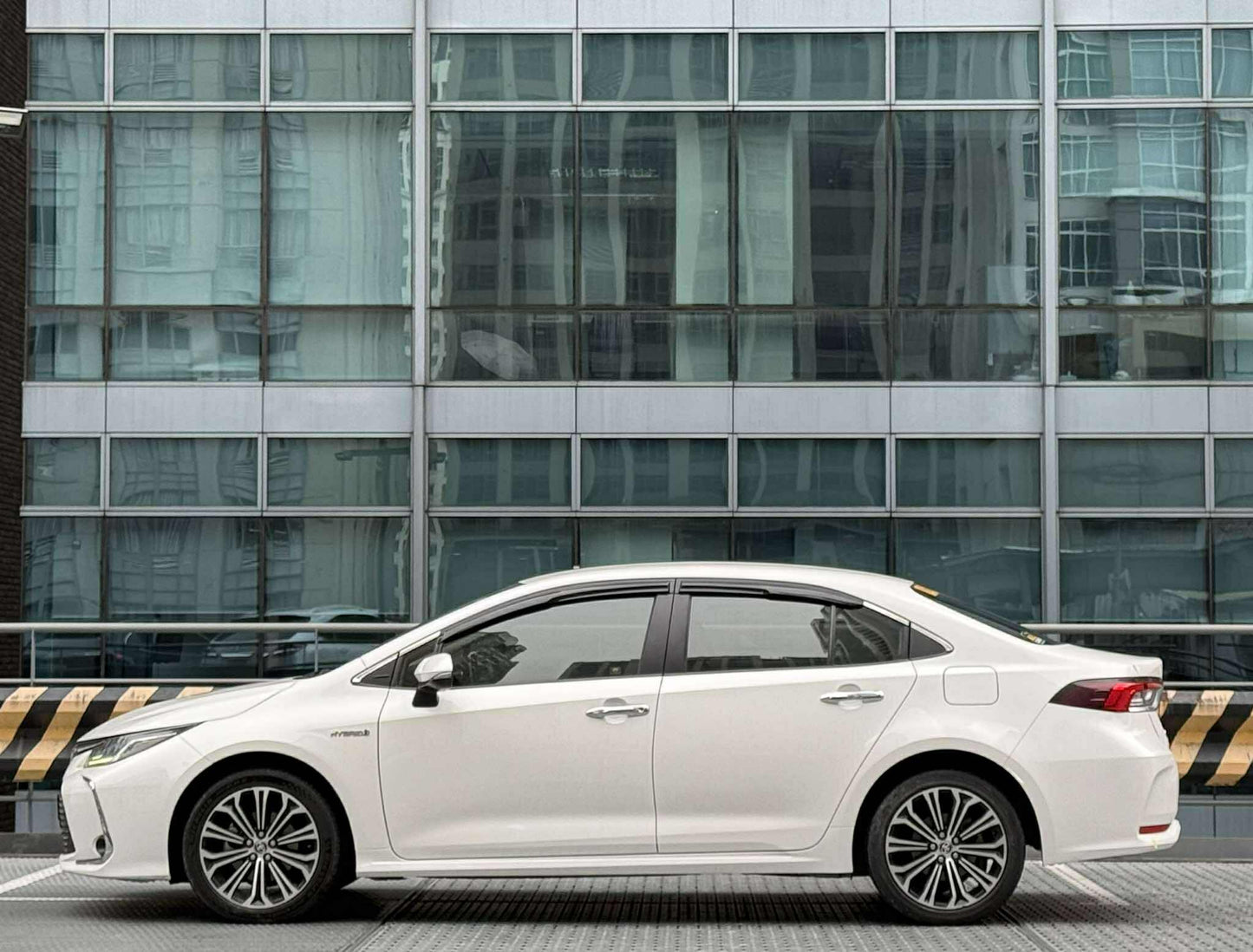 2020 Toyota Altis Hybrid HEV 1.8, Automatic, Gas