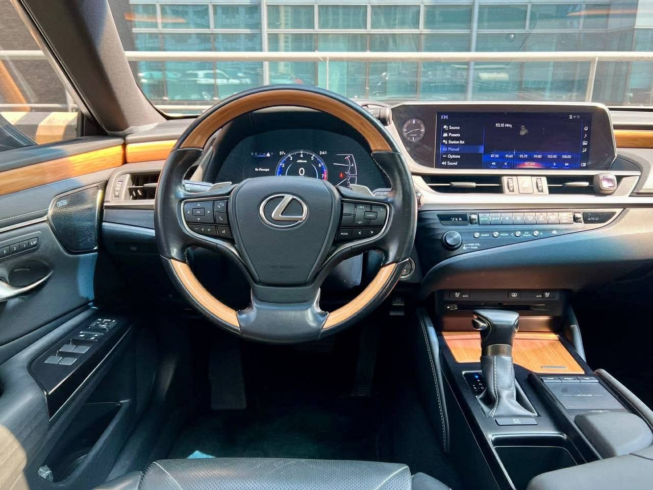 2020 Lexus ES350 3.5 V6, Automatic, Gas