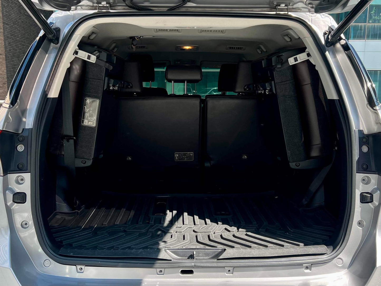 2017 Toyota Fortuner V 4x2 2.4, Automatic, Diesel