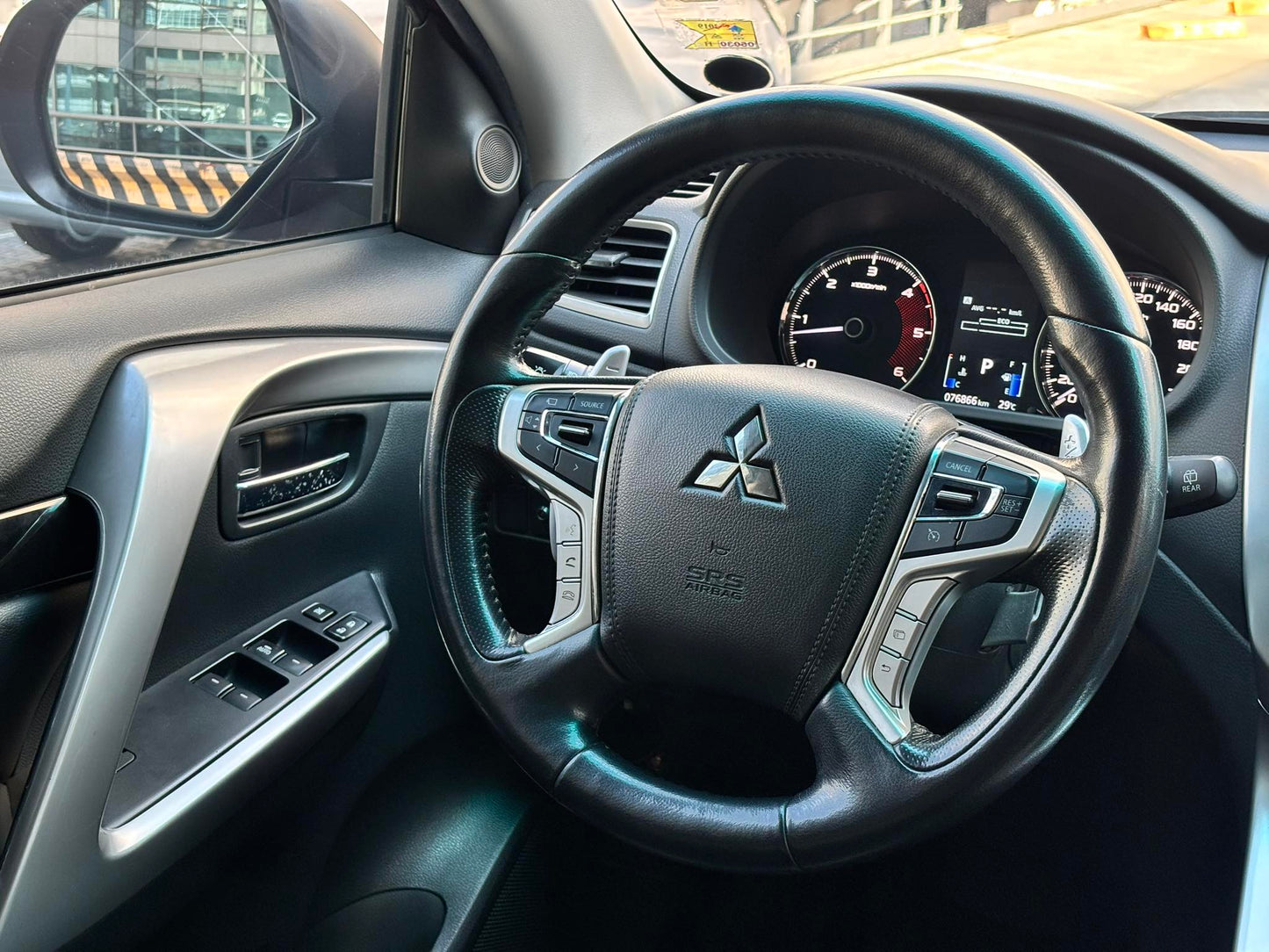 2017 Mitsubishi Montero GLS Premium 2.5, Automatic, Diesel