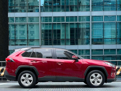 2019 Toyota RAV4 XLE 4x2 2.5,  Automatic, Gas