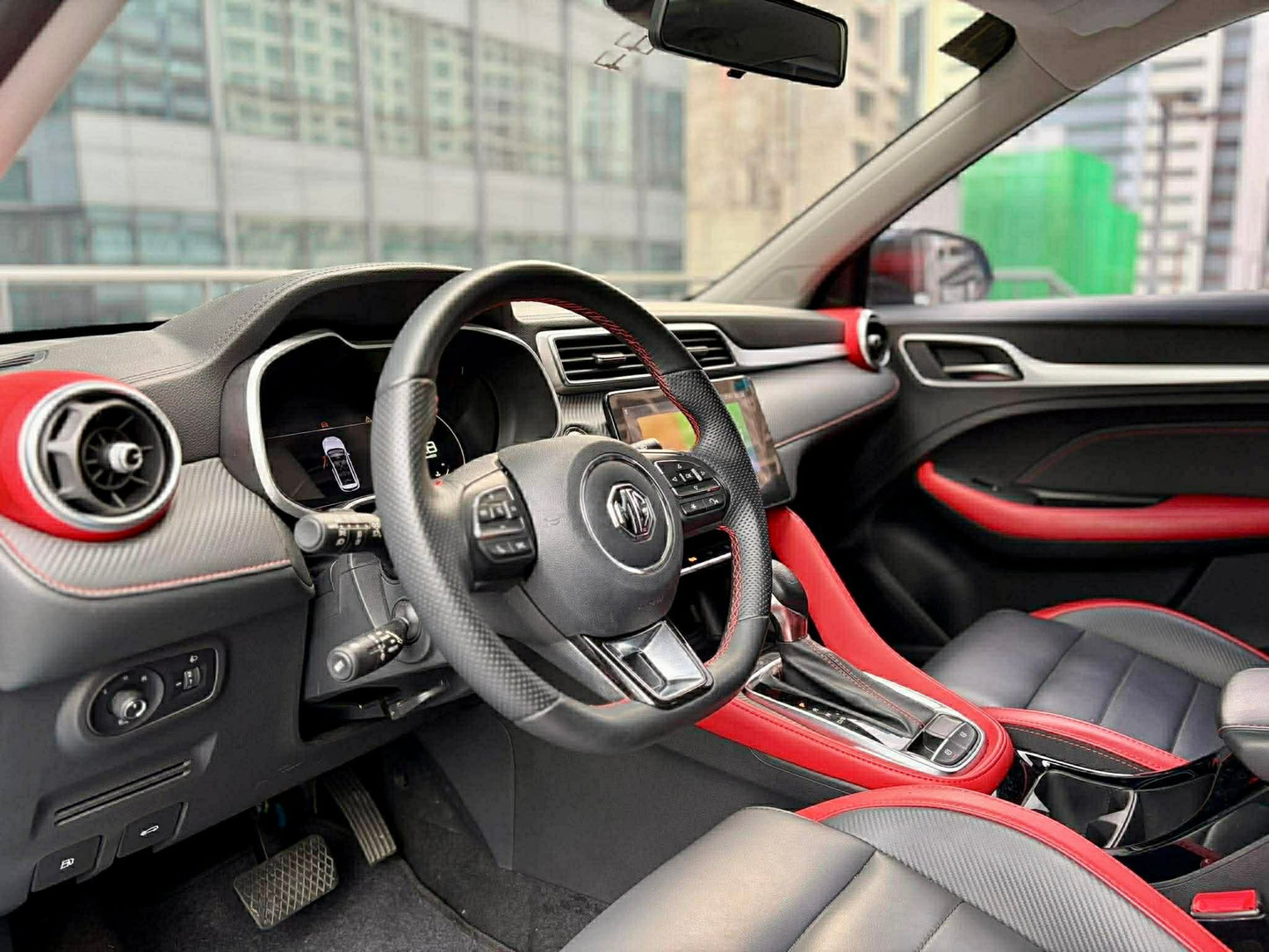 2024 MG ZS 1.5 MCE Luxury, Automatic, Gas