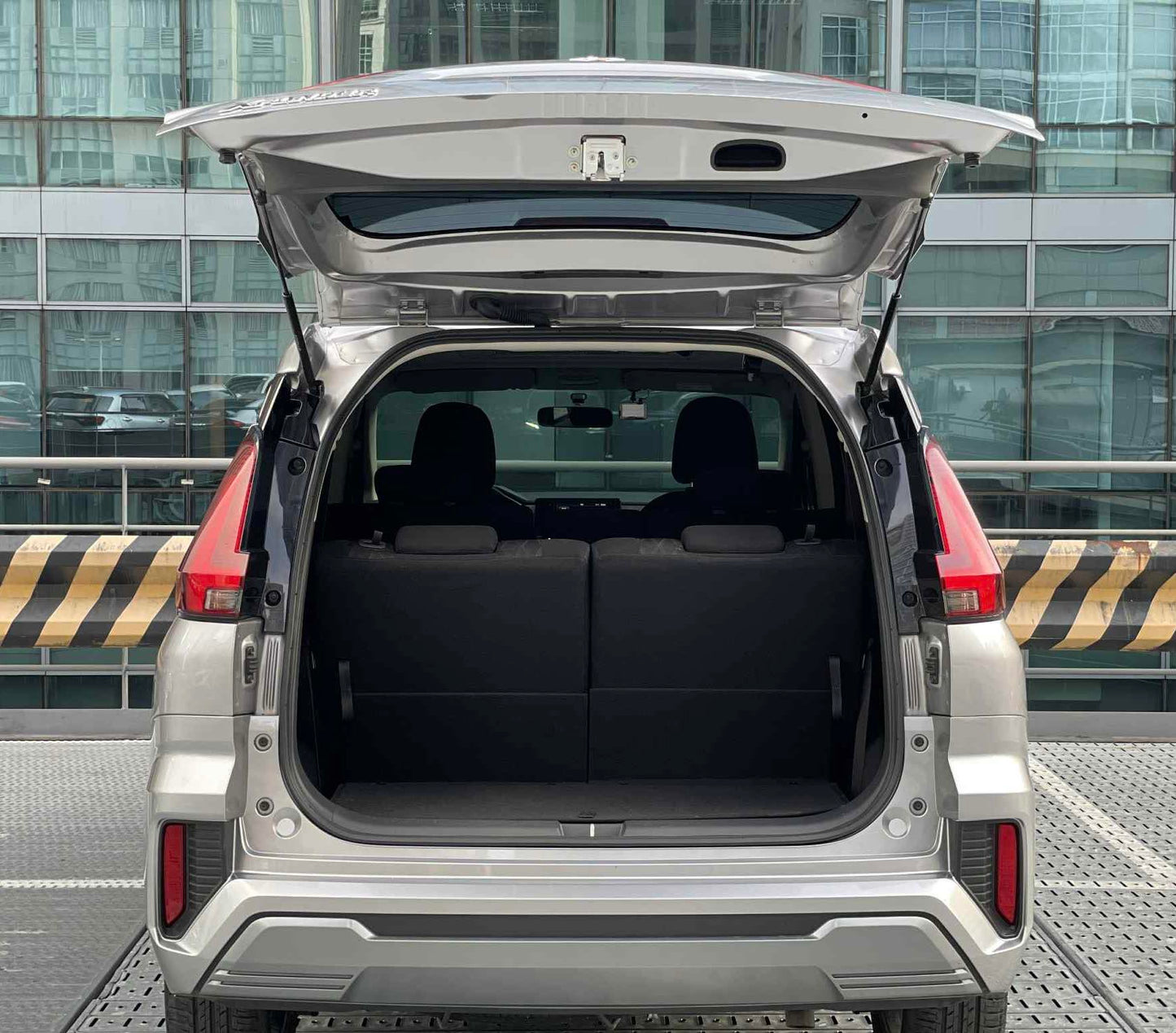 2023 Mitsubishi Xpander GLS, 1.5 Automatic, Gas