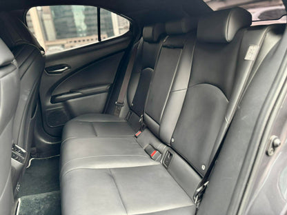 2022 Lexus UX200 F Sport 2.0, Automatic, Gas