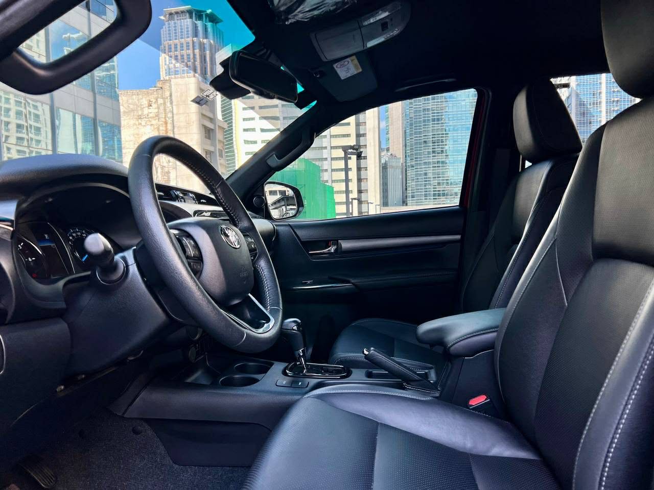 2024 Toyota Hilux 2.4 V 4x2 Conquest, Automatic, Diesel