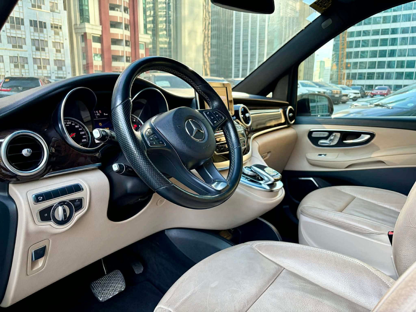 2017 Mercedes Benz V220 CDI Avantgarde, Automatic, Diesel