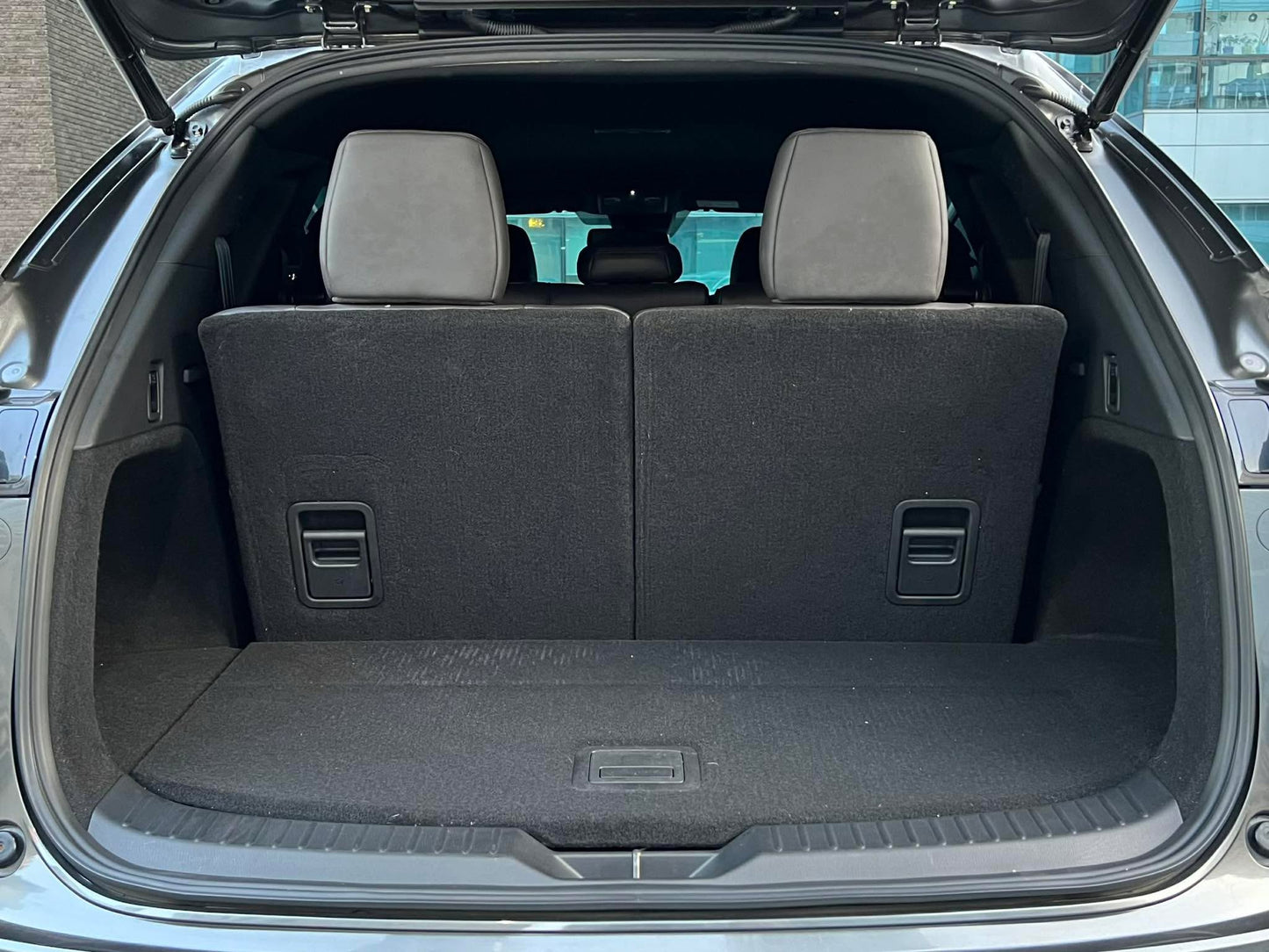 2022 Mazda CX8 Signature 4x2, Automatic, Gas