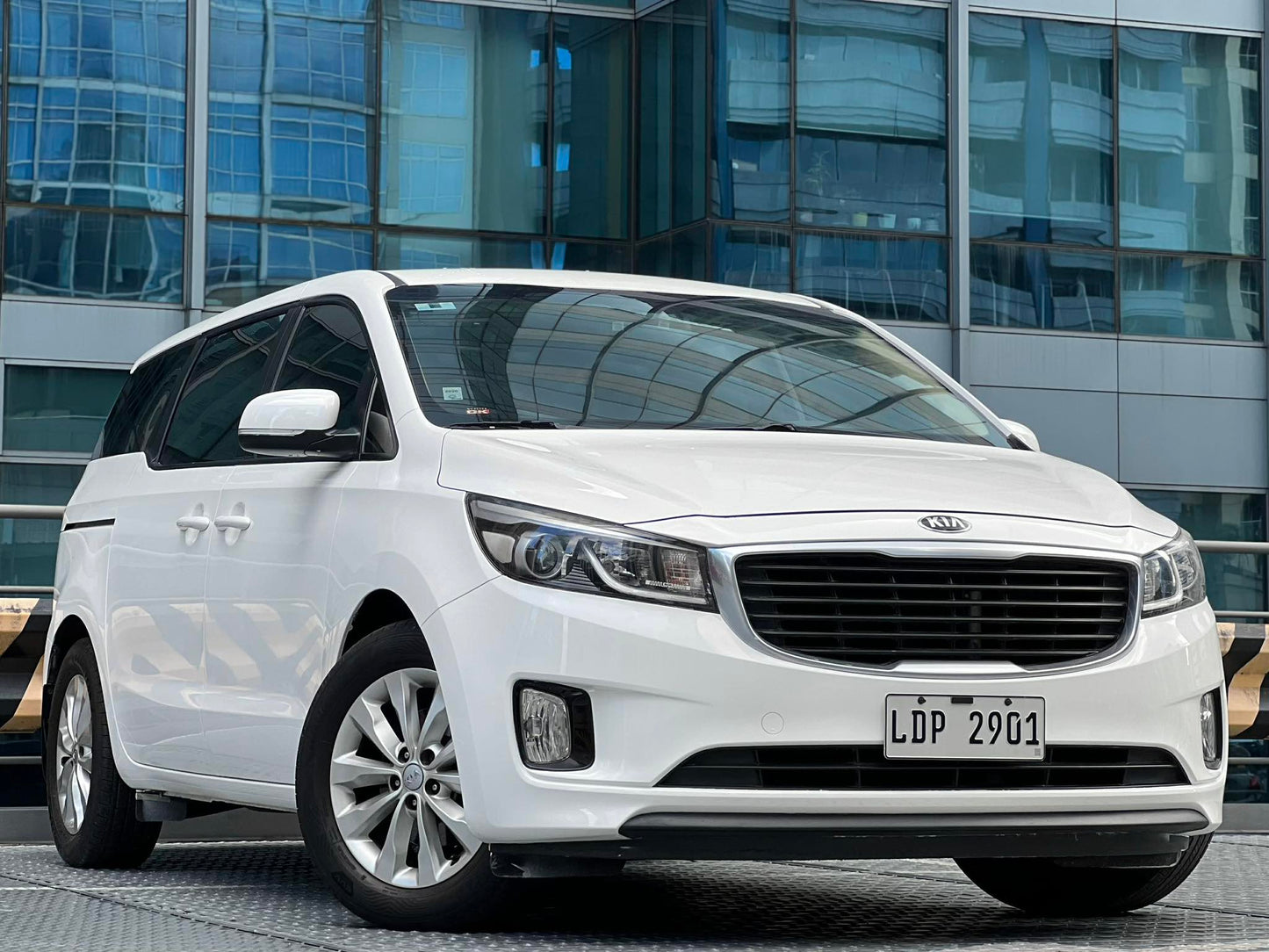 2016 Kia Carnival 2.2, Automatic, Diesel