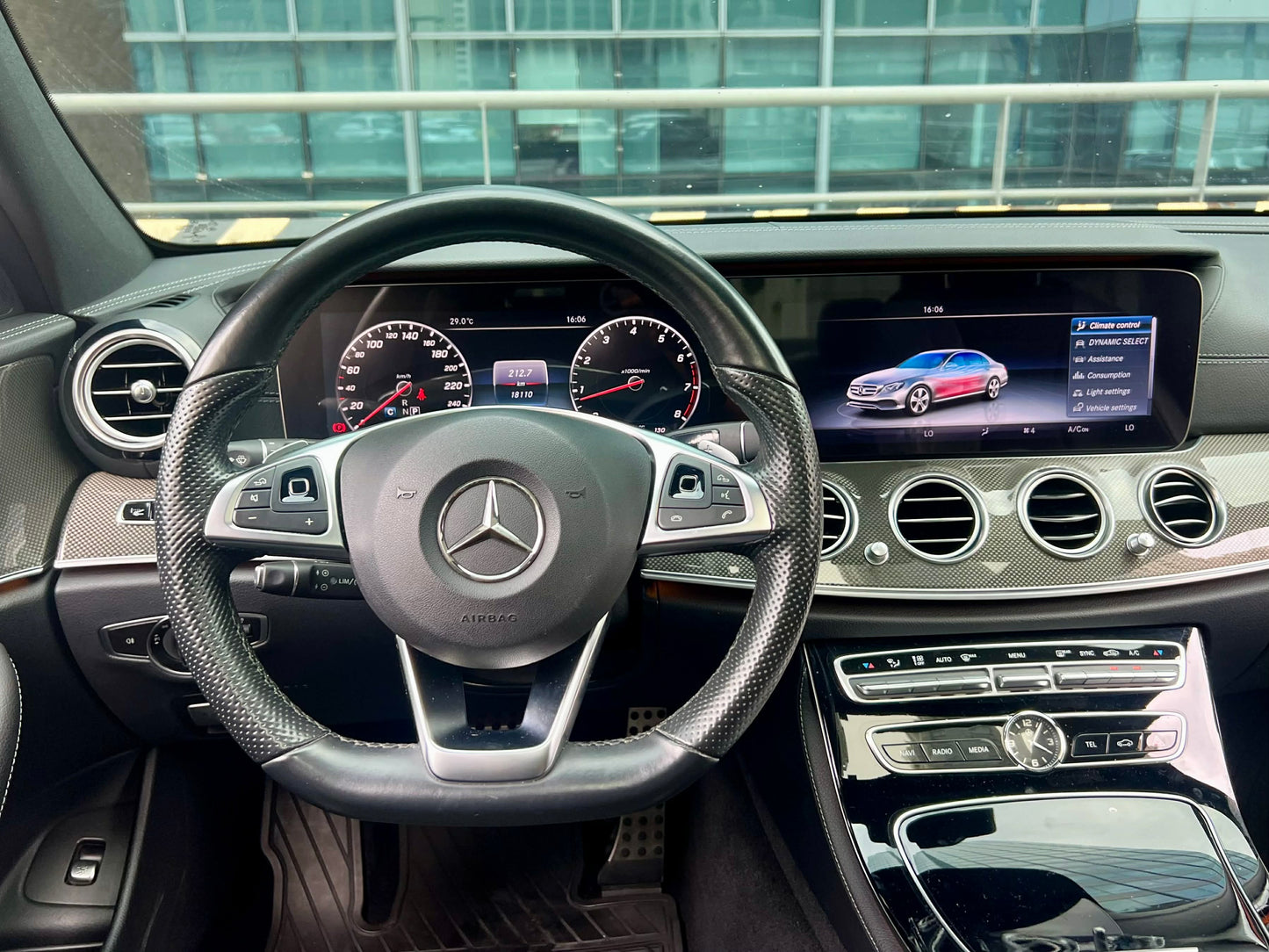 2017 Mercedes Benz E200 AMG 2.0, Automatic, Gas