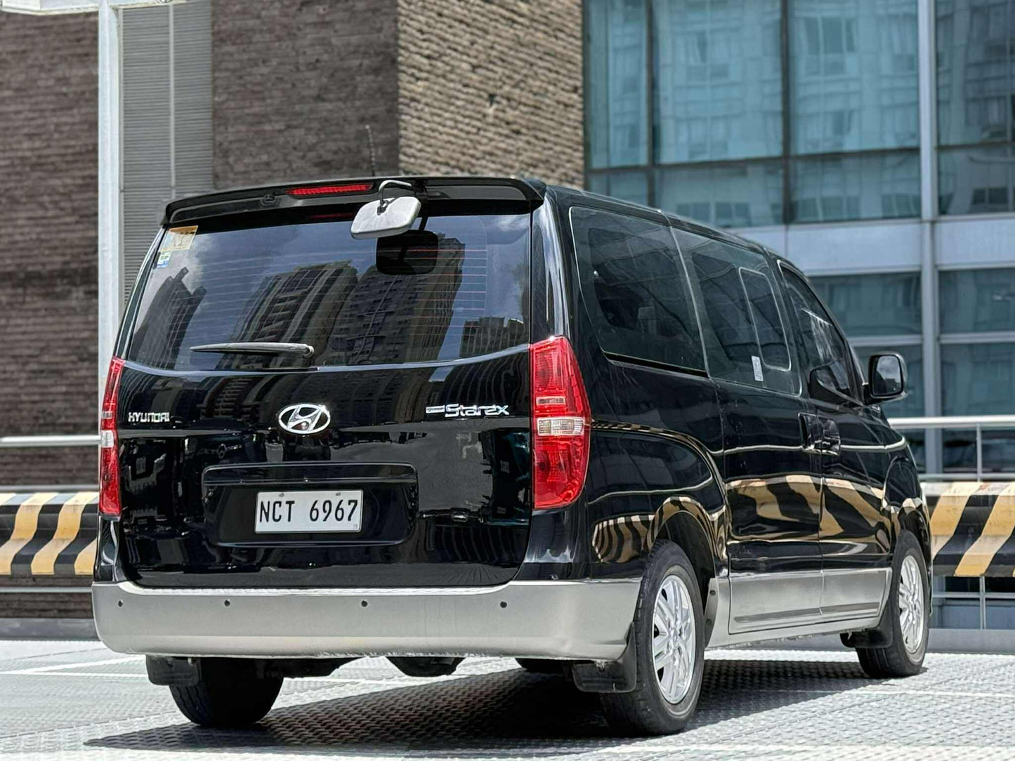 2019 Hyundai Grand Starex 2.5,  Automatic, Diesel