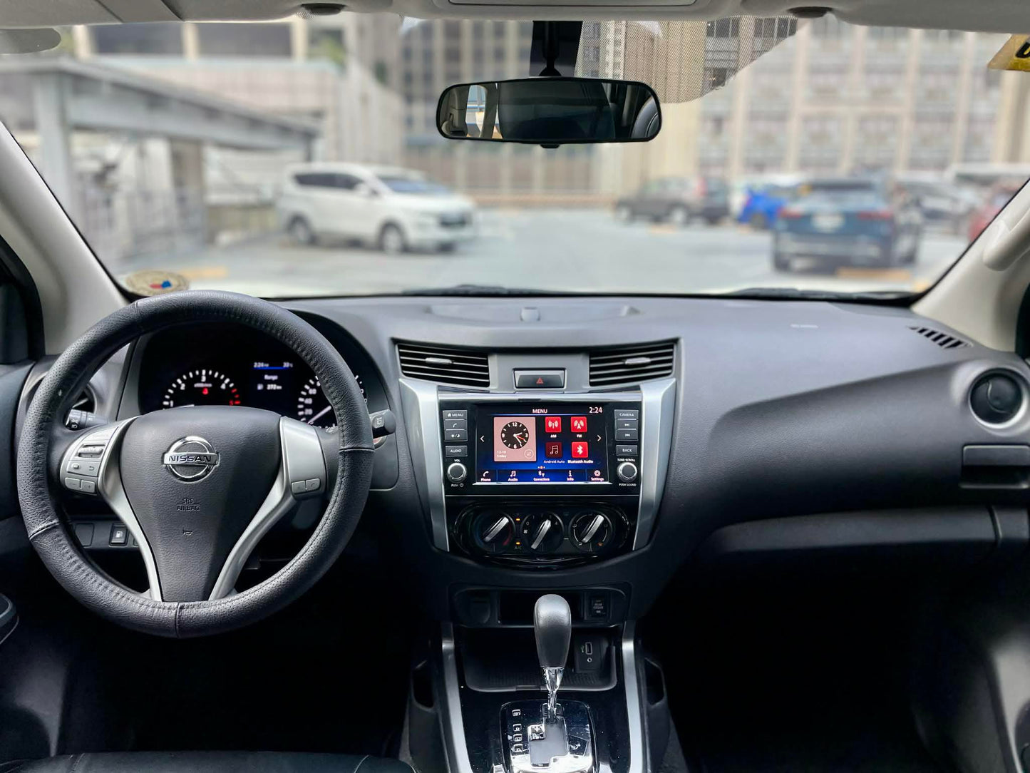 2020 Nissan Terra VE 4x2 2.5, Automatic, Diesel