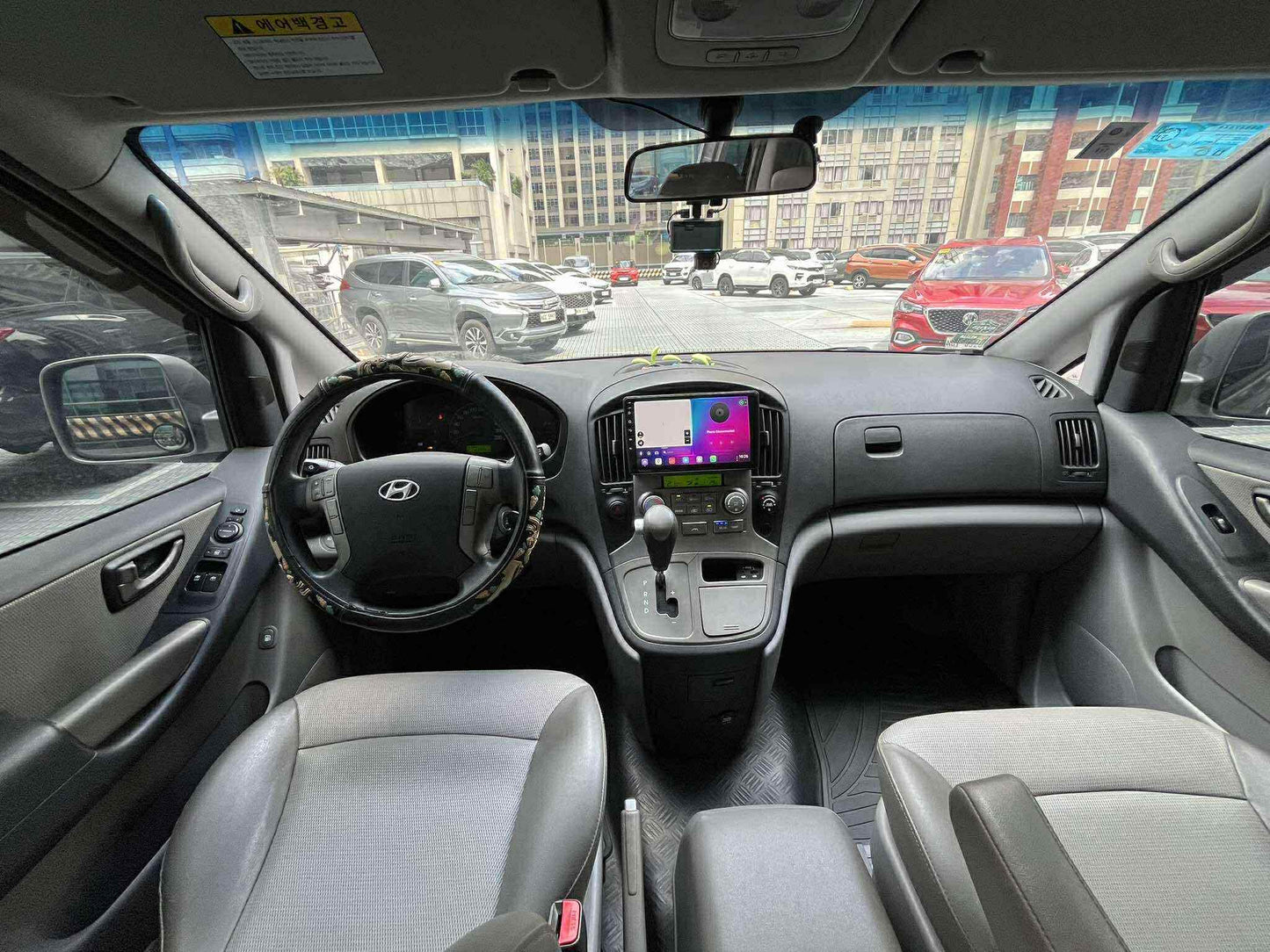 2011 Hyundai Grand Starex CVX 2.5, Automatic, Diesel