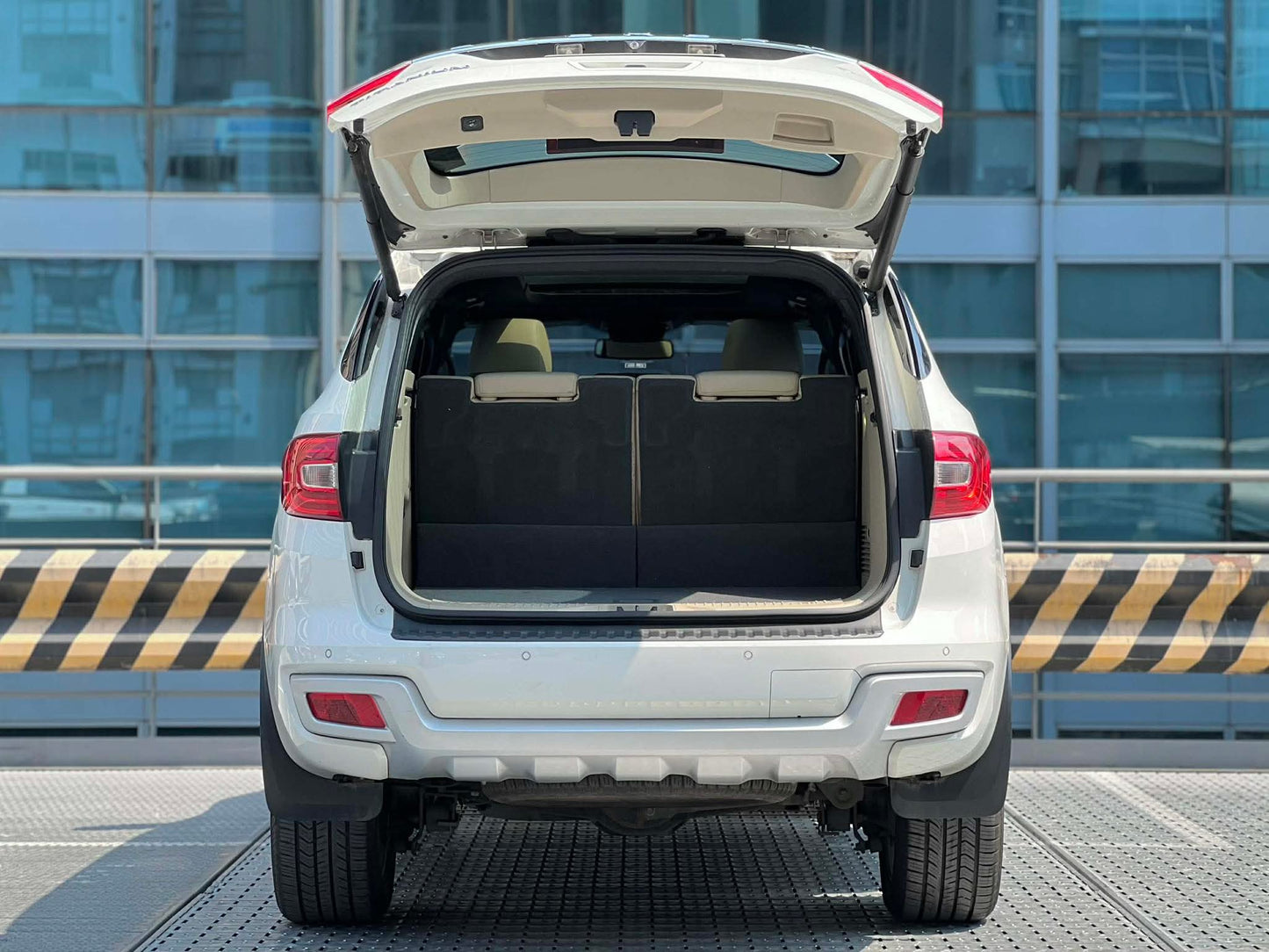 2016 Ford Everest Titanium Plus 4x2 2.2, Automatic, Diesel