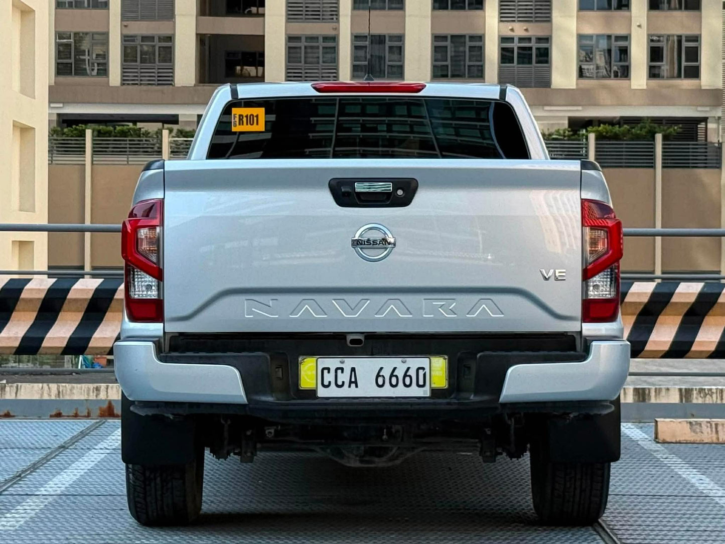 2024 Nissan Navara 2.5 VE Calibre, Automatic, Diesel