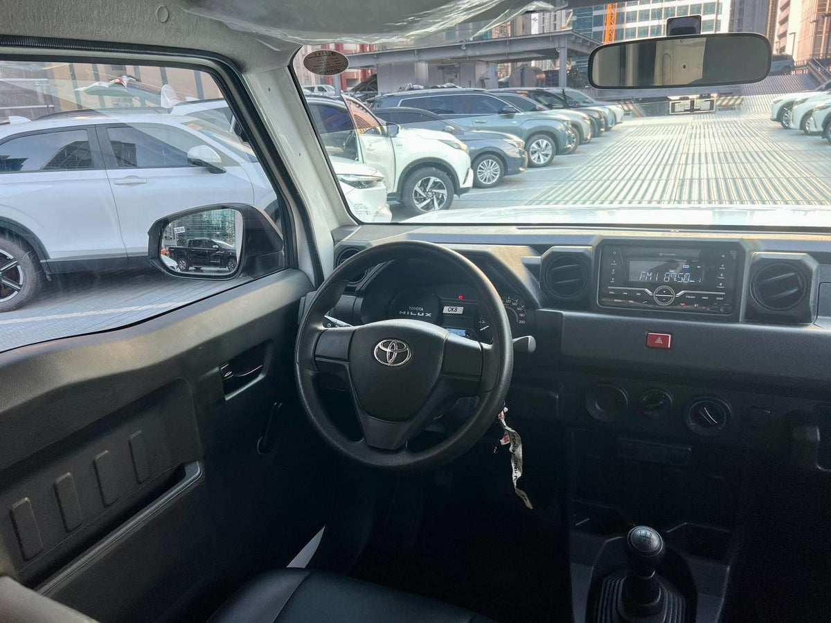 2026 Toyota TamarawFx Dual A/C Utility Van, Manual, Diesel