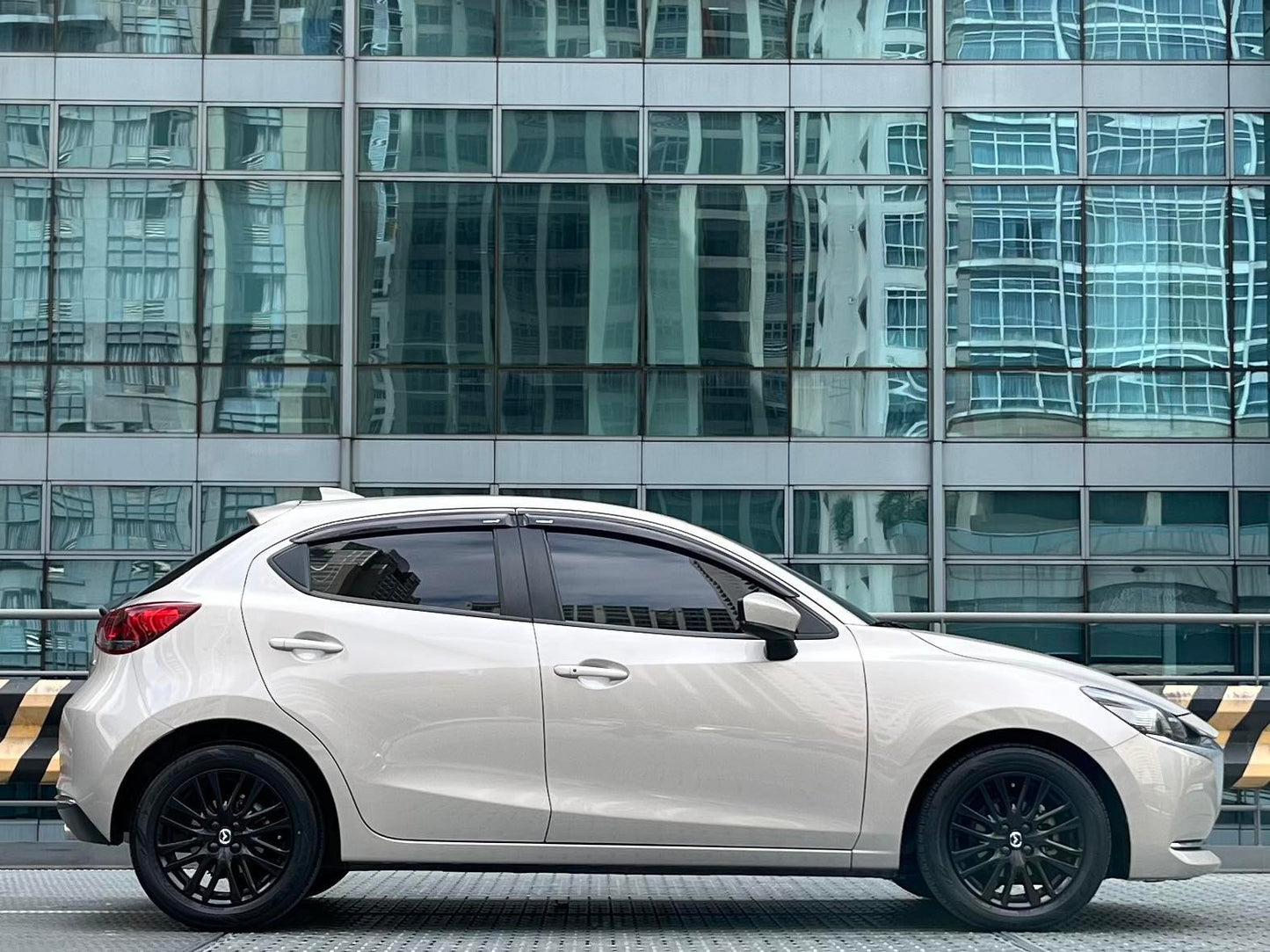 2022 Mazda 2 Hatchback 1.5, Automatic, Gas