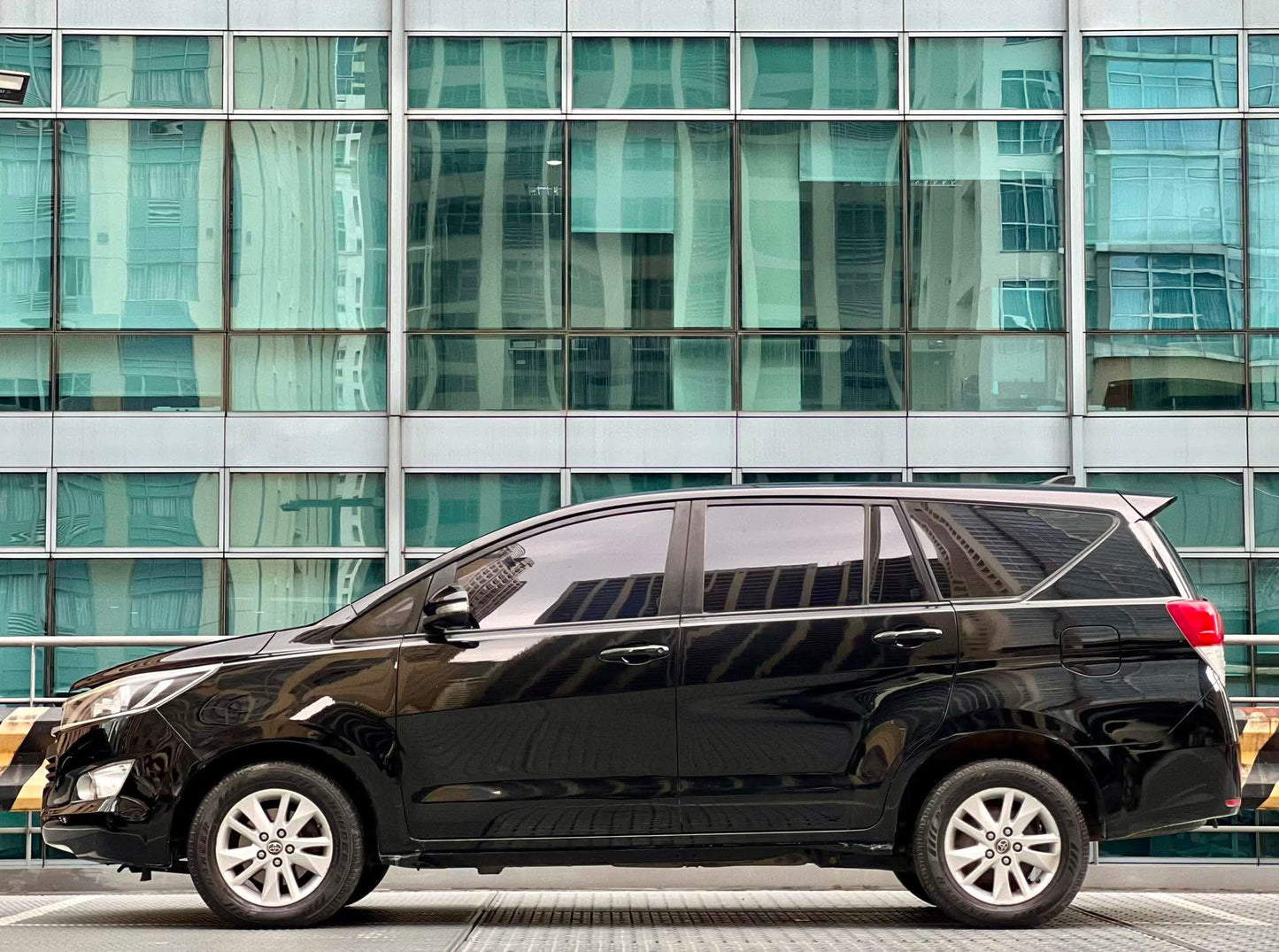 2017 Toyota Innova E 2.8, Automatic, Diesel