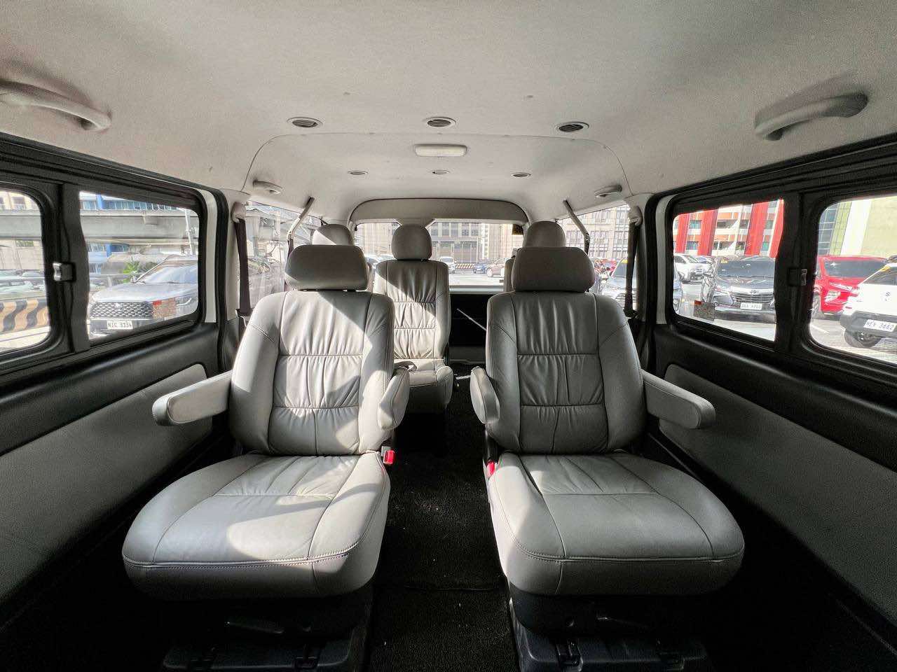 2017 Toyota Super Grandia 3.0 Leather, Automatic, Diesel