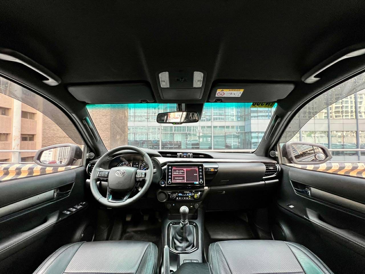 2023 Toyota Hilux V Conquest 2.4 4x2, Manual, Diesel